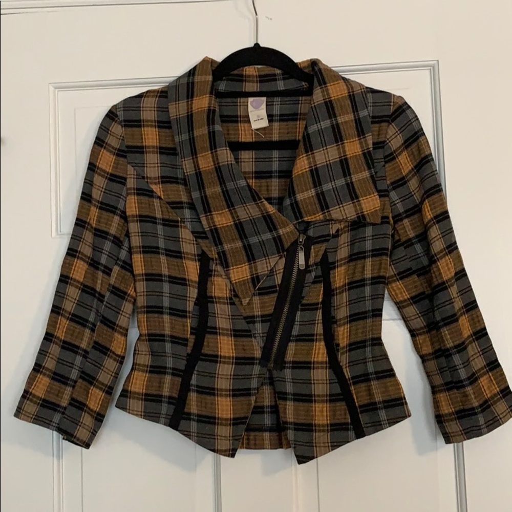 plaid fitted zip up blazer